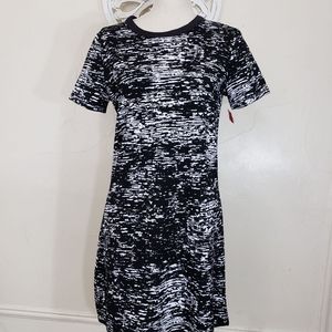 Xhilaration sz M Crew Neck Dress